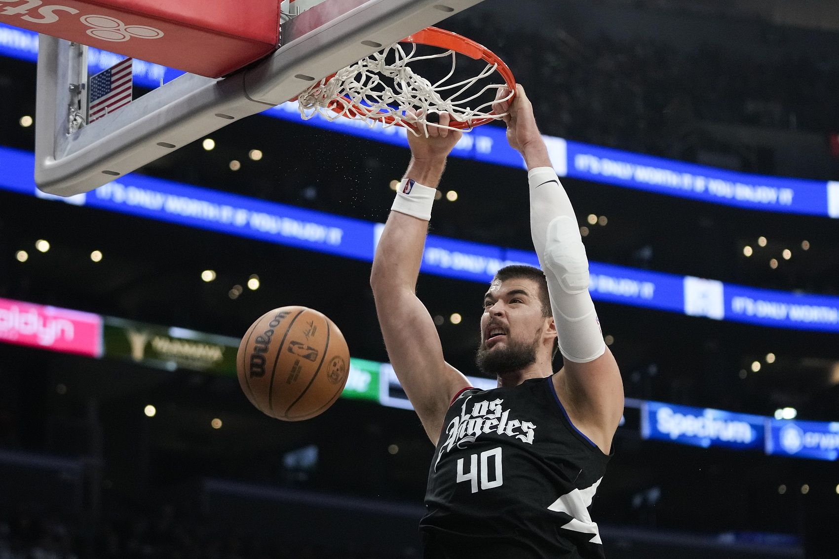 九游J9（中国）-澳大利亚队带队取胜！，库里重要时刻重返赛场引发球迷热议的简单介绍