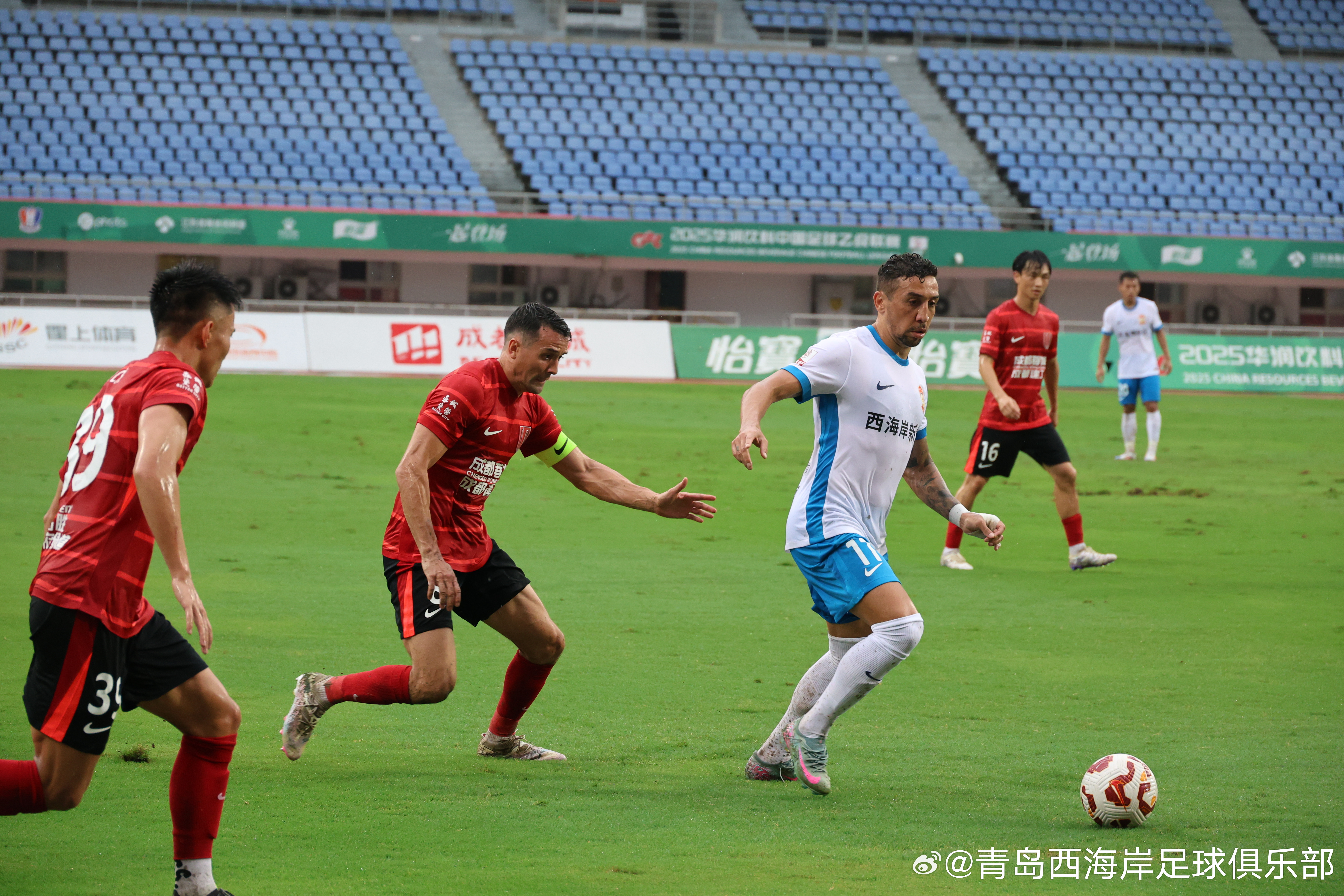 九游J9（中国）-关于赛地聚焦——全明星赛转会期热度飙升，成都蓉城调整名单，更衣室稳定，身体对抗强度拉满的信息