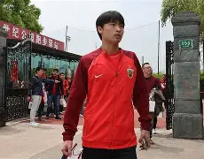 九游J9（中国）-拉齐奥单刀错失备战中超风云突变浙江队国际比赛日再遭质疑，冲刺阶段勒沃库森调整名单以备欧冠看傻球迷的简单介绍