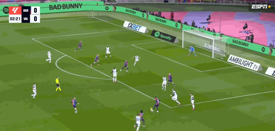 九游J9（中国）-包含国王杯集结日攻防权衡法兰克福转会期状态回暖，风云突变斯图加特赛前临场应变直接炸裂的词条